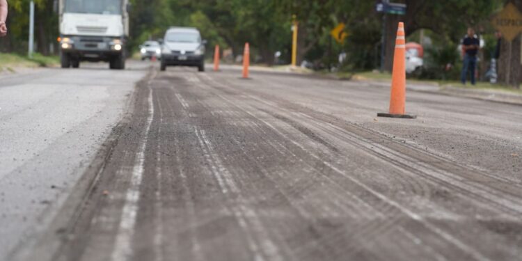 De norte a sur: con trabajos de bacheo y borrado de huellas, el Gobierno Provincial realiza reparaciones en más de 15 rutas santafesinas.