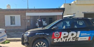 Tres allanamientos y menores identificados por la ola de amenazas en escuelas del departamento Caseros.