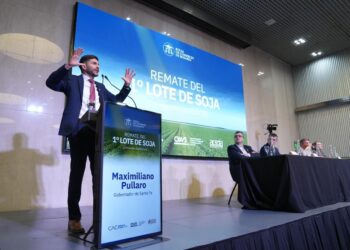 Pullaro: “Si nos hacemos cargo de las rutas nacionales es porque los santafesinos lo necesitan y el Estado Nacional no se quiere hacer cargo”.