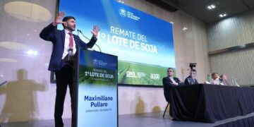 Pullaro: “Si nos hacemos cargo de las rutas nacionales es porque los santafesinos lo necesitan y el Estado Nacional no se quiere hacer cargo”.