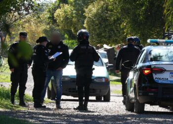 “Cara la jodita”: la reacción del primer padre notificado por el Gobierno por el costo del operativo por amenazas a escuelas.