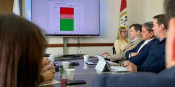 La Comisión de Emergencia Agropecuaria recomendó declarar la emergencia en 16 distritos santafesinos por las inundaciones.