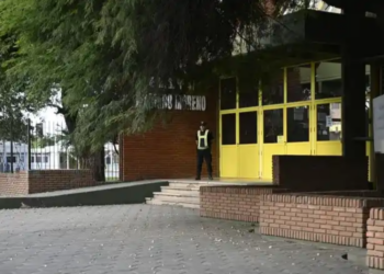 San Cristóbal: Provincia continúa trabajando con la comunidad educativa y los vecinos de la ciudad con acciones de asistencia y contención.