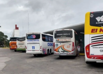 Transporte interurbano: tras el pedido de las empresas por el aumento del combustible, habrá actualización del boleto.