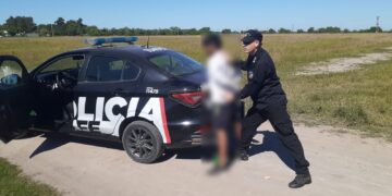 VILLA OCAMPO: INTENTÓ ROBAR UNA CORTADORA DE PASTO Y TERMINÓ APREHENDIDO TRAS RESISTIRSE A LA POLICÍA.