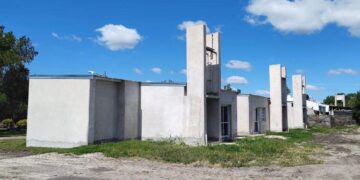 La construcción de las 12 viviendas en Malabrigo por parte de Provincia ya está en la etapa final con el 80 % de los trabajos.