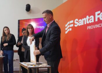 El gobierno de Pullaro realizará otra histórica inversión para reparar rutas provinciales: $ 52.000 millones.