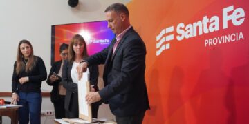 El gobierno de Pullaro realizará otra histórica inversión para reparar rutas provinciales: $ 52.000 millones.