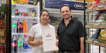 VILLA OCAMPO: ENTREGA DE ESCRITURAS DE LA LEY PIERRI A FAMILIAS OCAMPENSES.