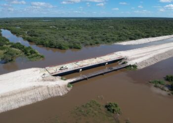 Quebracho por hormigón: el gobierno de Pullaro está cerca de terminar la construcción de 4 puentes para conectar Moussy y La Sarita.