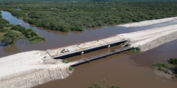 Quebracho por hormigón: el gobierno de Pullaro está cerca de terminar la construcción de 4 puentes para conectar Moussy y La Sarita.