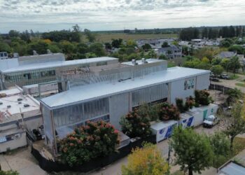Hospital de Villa Ocampo: la gestión de Pullaro, a punto de terminar las nuevas salas de internación, quirófanos, enfermería y guardia.