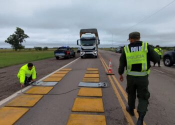 400 operativos y 11.700 camiones fiscalizados: Santa Fe intensifica el control de cargas para cuidar las rutas provinciales.