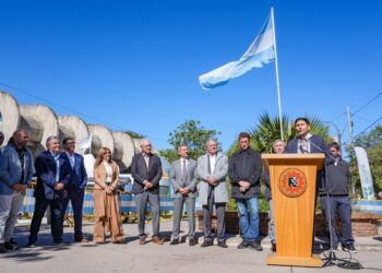 Pullaro en TodoLáctea reclamó el fin de las retenciones y marcó: “El camino no son los planes, sino el trabajo de nuestros productores”.