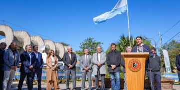 Pullaro en TodoLáctea reclamó el fin de las retenciones y marcó: “El camino no son los planes, sino el trabajo de nuestros productores”.