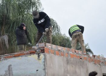 La gestión de Pullaro ya derribó 118 búnkeres narco: este jueves en Rosario inactivaron dos más.