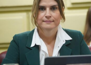 Mancini solicitó nuevos cargos para fortalecer la Escuela Secundaria N° 699 de Villa Ocampo.