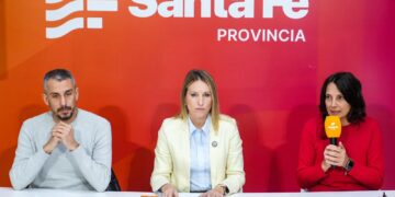 Presentaron detalles del plan de desendeudamiento: “El gobierno de Pullaro está al lado de las familias que necesitan recuperarse”.