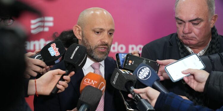 Puccini reivindicó el “modelo anticíclico” de Santa Fe como respuesta al escenario económico nacional.