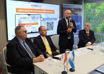 Hidrovía: Rosario se consolida como el gran hub de la logística multimodal del país.