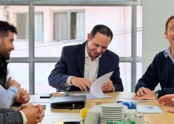 FIRMA DE CONVENIO ENTRE LA MUNICIPALIDAD DE VILLA OCAMPO Y LA UTN RECONQUISTA.