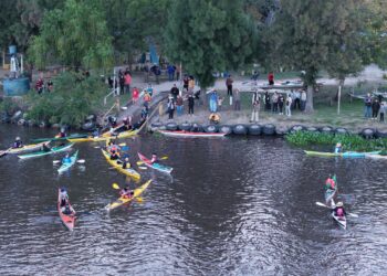 Villa Ocampo recibió a los kayakistas en el cierre de la 14° edición del Canotaje Jaaukanigás.