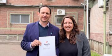 VILLA OCAMPO FIRMÓ UN CONVENIO PARA EL FORTALECIMIENTO DE POLÍTICAS DE IGUALDAD, GÉNERO Y DIVERSIDAD.