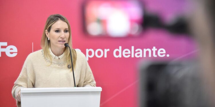 Coudannes: “Santa Fe empezó a revertir la catástrofe educativa que encontramos en 2023”.