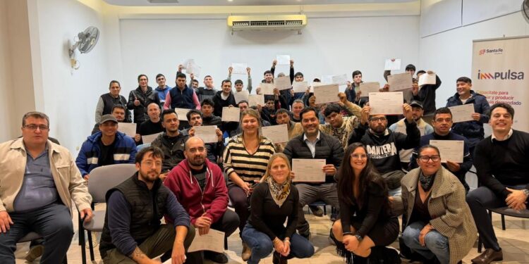 Reconquista: más de 50 santafesinos se graduaron en oficios a través del programa Impulsa.