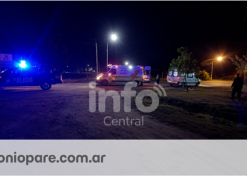 Fatal accidente en Villa Ocampo: murió un joven de 26 años y otro lucha por su vida.