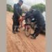 Las Toscas: aprehenden a un hombre que transportaba un arma modificada, municiones y armas blancas.