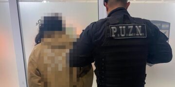 Aprehendido por insultar e intentar agredir a efectivos policiales.