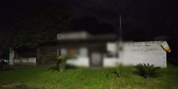 FLORENCIA: Aprehendieron a un hombre acusado de provocar daños en una vivienda.