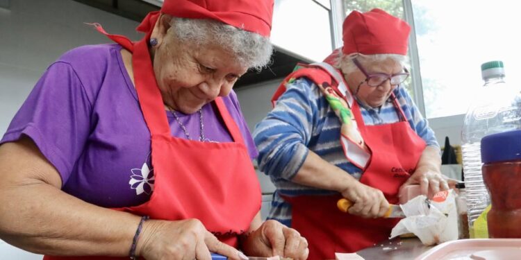 Provincia impulsa una agenda de actividades por el Mes del Buen Trato a las Personas Mayores.