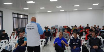 Con gran convocatoria comenzó el Curso de Entrenador de Vóley Nivel Provincial 1.