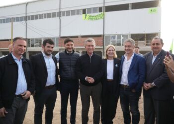 Pullaro y Macri recorrieron una de las obras emblemáticas para los Juegos Suramericanos: el Estadio Multipropósito de Santa Fe.