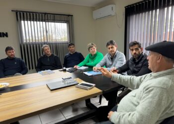 Reunión con la Comisión Fundadora del Museo Agrícola a Cielo Abierto “Los Gringos”.