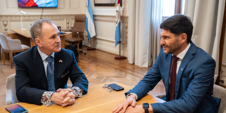 Fuerte elogio del embajador de Estados Unidos a la política de seguridad de Pullaro.