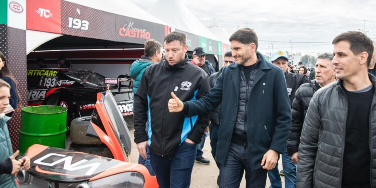 Más de 40 mil personas en el TC de Rafaela: “Así estamos transformando a Santa Fe en la capital nacional del deporte”.