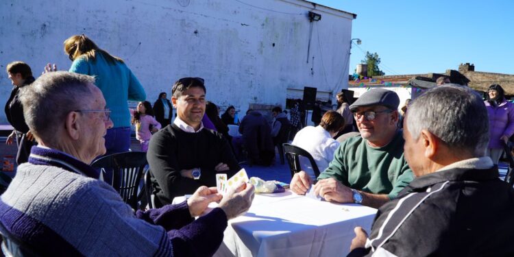 Villa Ocampo: Se realizó con gran éxito una nueva edición del JUPE con visita de autoridades Provinciales.