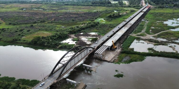 El nuevo Puente Carretero es la obra vial en construcción más larga de Argentina y la segunda de Sudamérica.