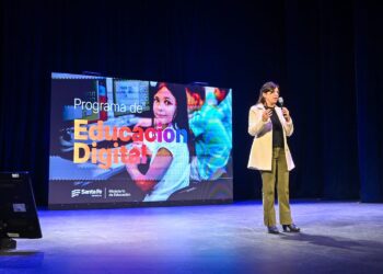 Educación Digital: Provincia capacita a más de 4 mil docentes.