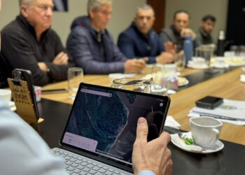 Reunión técnica para avanzar en el proyecto de acceso a Puerto Ocampo y la conectividad con Bella Vista.