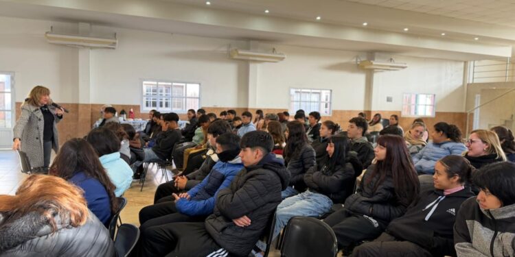 Avanzan con éxito las Charlas de Oratoria en el norte santafesino.