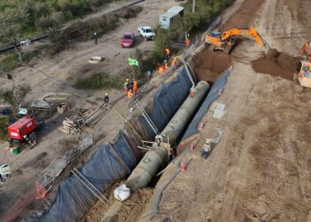 Acueducto Biprovincial Santa Fe-Córdoba: ya se colocaron más de 4.600 metros de conductos troncales.