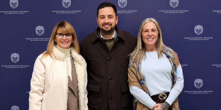 Ley Nicolás: media sanción a la adhesión en Santa Fe por iniciativa de Amalia Granata y Emiliano Peralta.