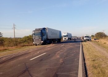 Villa Ocampo: Trágico choque sobre la Ruta Nacional 11: un hombre murió y cuatro personas resultaron heridas.