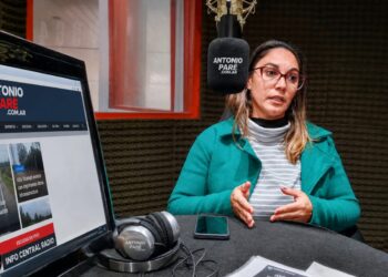 La concejal Andrea Cracogna defendió el trabajo del Consejo Joven y reclamó aplicar multas por arrojar residuos.