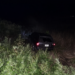 Una familia que viajaba hacia Villa Ana chocó contra un perro y despisto su auto en Ruta 11.