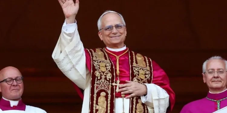 El gobernador Pullaro invitó oficialmente al papa León XIV a visitar Rosario.